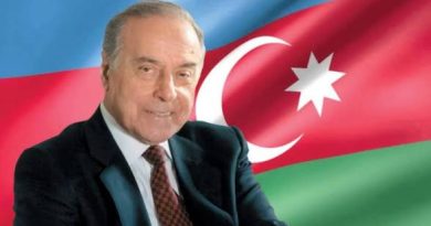 Ulu Öndərin qayıdışı və ölkəni sabitliyə aparan ilk addımlar.